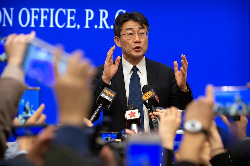 中国疾病预防控制中心主任高福在新闻发布会上。(美联社)