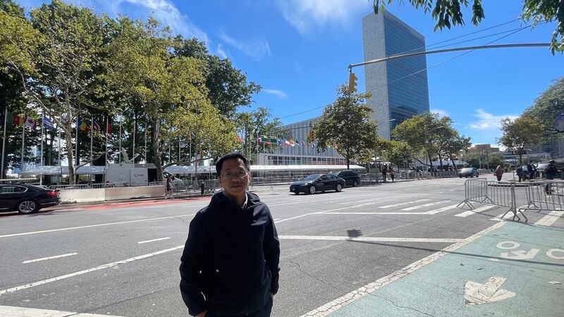 吴绍平批评中国政府借法律名义,打压人权律师群组,谴责不让许艳取保候审的做法。(受访者提供)